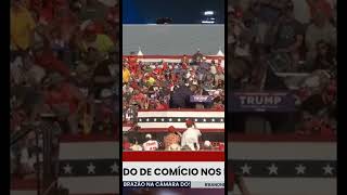 Momento exato em que Donald Trump toma tiro em comício [upl. by Suneya]