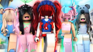 PLAYING MM2 AS YOUR FAV GIRL YOUTUBERS Murder Mystery 2 [upl. by Htebi278]