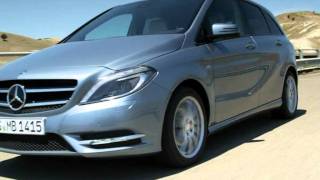 Mercedes Benz B200 CDI Driving Scenes [upl. by Naujej]