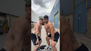 TOMÁS y ANDONI fitness humor gimnasio [upl. by Lowrance]