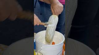 Elotes asados con crema antojos foodie delicia parati [upl. by Naesed40]