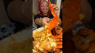 Huge King Crab Leg ramen sausage snow crab potatoes and mega prawns 🦐 seafoodboil mukbang [upl. by Paulina]