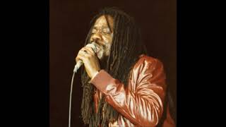 Dennis Brown  Half Way Up  Live  Reggae Sunsplash 1987 [upl. by Yung743]