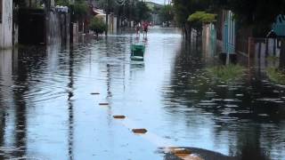 Alagamento pelo bairro Sarandi em Porto Alegre RS [upl. by Auhoj78]