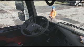 Volvo FMX met afstandsbedieningDrimote voor Roos Kunstof Rijplaten Verhuur  Volvo Trucks [upl. by Macdonell]