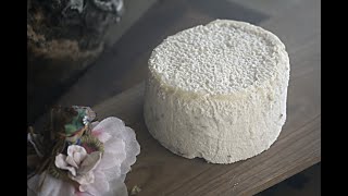 Comment faire un fromage de chèvre maison [upl. by Ynohtnad]