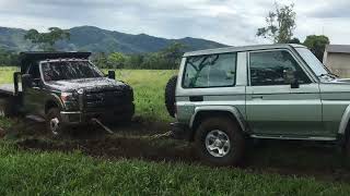 ▷VIDEOS DE CAMIONETAS 4X4 TODO TERRENO EN EL BARRO  TOYOTA MACHITO JALANDO FORD SUPER DUTTY 2022 [upl. by Lertnek]