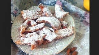 Chiacchiere di carnevale ricetta  dolce di carnevale ricetta [upl. by Cud512]