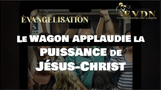 🔥📢Évangelisation dans un RER BONDÉ Le wagon applaudie la puissance de JésusChrist rer metro [upl. by Reinert330]