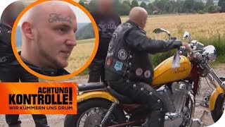 quotIch bin angekotztquot  Polizei will Motorrad aus dem Verkehr ziehen  Achtung Kontrolle  kabel eins [upl. by Erual]