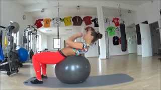 Abs mit Pezziball [upl. by Moulden]