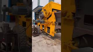 Drum wood chipper for producing big size wood chips [upl. by Lleznov406]