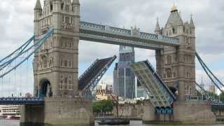 Tower Bridge London Opening and Closing [upl. by Krause]