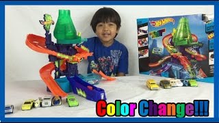 Ryan plays with COLOR CHANGERS CARS Hot Wheels Color Shifters [upl. by Lamont396]