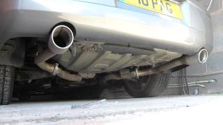 Chrysler 300c CRD exhaust noise  rear boxes removed [upl. by Etaner220]