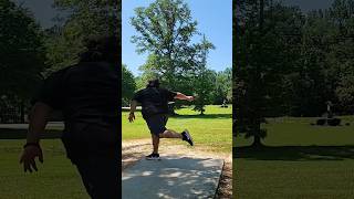 Hitting the gap discgolf discgolfeveryday frisbeegolf golf shorts [upl. by Aisad]