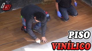 🤩 Cómo Instalar PISO VINÍLICO  LVT 🟫 Como un PRO 👌  Los Bestauradores [upl. by Omidyar689]