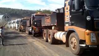 TRANSPORTE DE UM TUBO DE 500 TONELADAS EM FOZ DO IGUAÇU PARANA BRASIL [upl. by Ray]