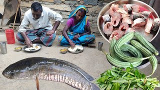 big shol FISH CURRY with RIDGE GOURD and KOLMI spinach fried for poor grandmafish curry cooking [upl. by Si927]