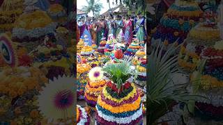 Jimmedari Koyila Bathukamma Celebrations Myvillage Shorts Viral Public [upl. by Smith]