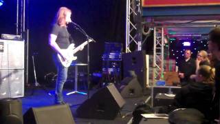 David Ellefson of Megadeth at Hartke Bass Clinic Eindhoven Netherlands Pick Techniquemp4 [upl. by Ahsaten512]