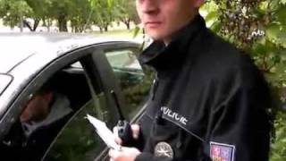 Policie versus právník 17712595903219056440mp4 [upl. by Nade]