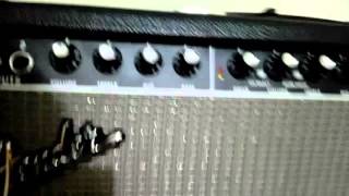 Fender Frontman 212r sonido raro [upl. by Ovatsug]