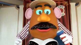 DCA Toy Story  Mr Potato Head Removes Ear [upl. by Nesilla]