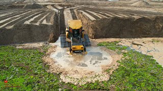 Unexpected​ Dozer Driver Overdose Falling Into The Water Us Technical Skill Recovery By Dozer Heavy [upl. by Ymrej]