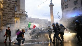 No Green Pass violenze e scontri alla manifestazione a Roma [upl. by Niggem]