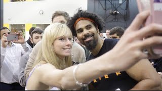 THE HAYEMAKER SHOW DAVID HAYE MAKES TIME FOR HIS FANS WITH PICTURES amp AUTOGRAPHS  HAYE DAY 2 [upl. by Beret]