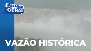 Cataratas do Iguaçu está com 24 milhões de litros de água por segundo nesta segunda [upl. by Tobi935]