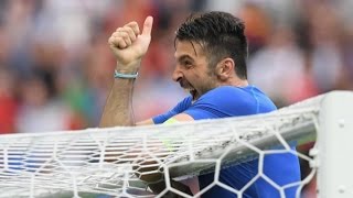 Nazionale maschile Gianluigi Buffon vince il Pallone Azzurro 2016 [upl. by Apple702]