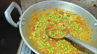 Aaj Banaya desi style mein matar paneer please channel ko subscribe Karen support Karen🙏🙏🙏🙏 [upl. by Jedlicka408]