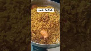 Locrio de pollo dominicanfood foodclips subscribanse foodie comidadominicana foodshorts [upl. by Yrrab]