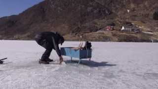 Isfiske med fiskekjelke i Masfjorden [upl. by Fradin]