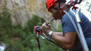 In volo sul torrente  Zipline al GeoArcheoAdventure Park delle Grotte di Equi [upl. by Eedebez779]