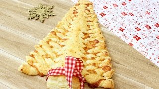 ALBERO DI NATALE al formaggio  ricetta veloce con pasta sfoglia  Christmas Tree Of Puff Pastry [upl. by Anwahsat]