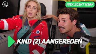 9 uur levens redden met de ambulance  NIEK ZOEKT WERK S02 6  NPO 3 [upl. by Aslehc]