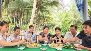 Cười Sặc Cơm Khi Lần Đầu Thánh Sún Thưởng Thức Được Món Chân Gà Sốt Thái  TKQ amp Family T1677 [upl. by Esinad570]