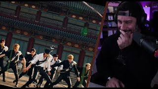 Director Reacts  Stray Kids  Thunderous MV [upl. by Htezil]