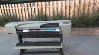 HP DesignJet 500PS 42quot Inkjet Color PrinterPlotter Working w printheadInk [upl. by Ahseniuq377]