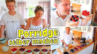 Leckeres FruchtPorridge selber machen in Adrians Kochstudio 👨‍🍳 [upl. by Sito247]