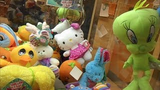 11 Wins At Only 3 Sugarloaf Claw Machines [upl. by Milburt]