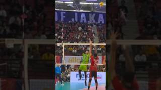 spike keras Rivan Nurmulki volleyball [upl. by Ezzo]