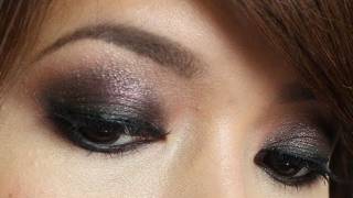 Kardashians Inspired Smokey Eyes Tutorial [upl. by Nerej296]