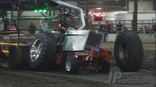 Gordyville 2019 Tractor Loses Tire [upl. by Anawat]