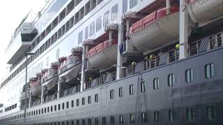 Cruise ships quotRotterdamquot and quotRyndamquot horn blowing and turning in Rotterdam Port on June 26 2011 [upl. by Evy]