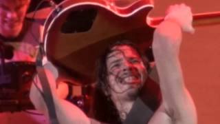 Soundgarden  Slaves amp Bulldozers Legendado em Português [upl. by Glennie]