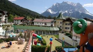 Leading Family Hotel amp Resort Alpenrose in Lermoos  Tirol Österreich [upl. by Kizzee]